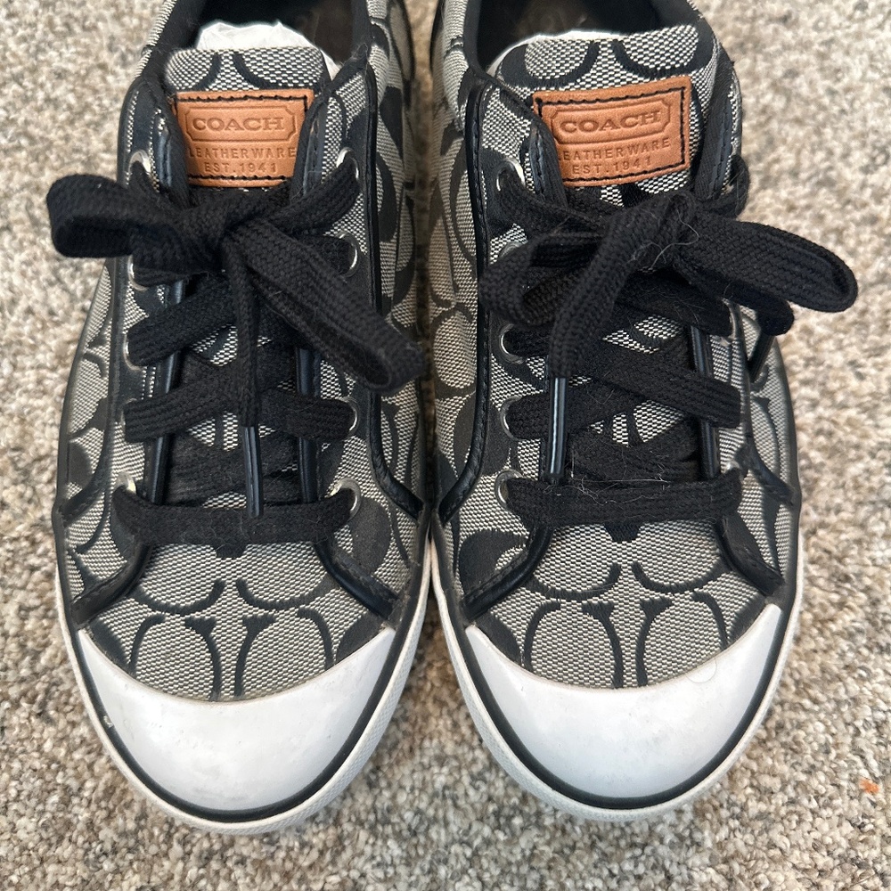 Coach Barrett Sneakers, size 8